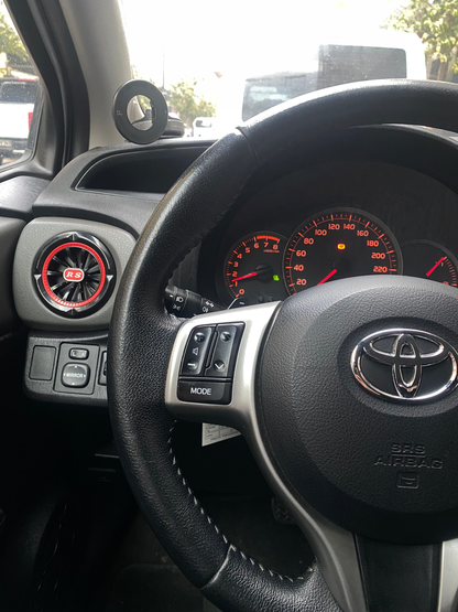 Toyota Yaris (2012-2016) RS Kırmızı Havalandırma Menfezi  2 adet – HM1007-2