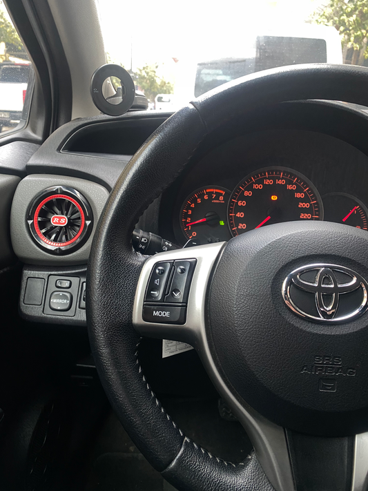 Toyota Yaris (2012-2016) RS Kırmızı Havalandırma Menfezi  2 adet – HM1007-2